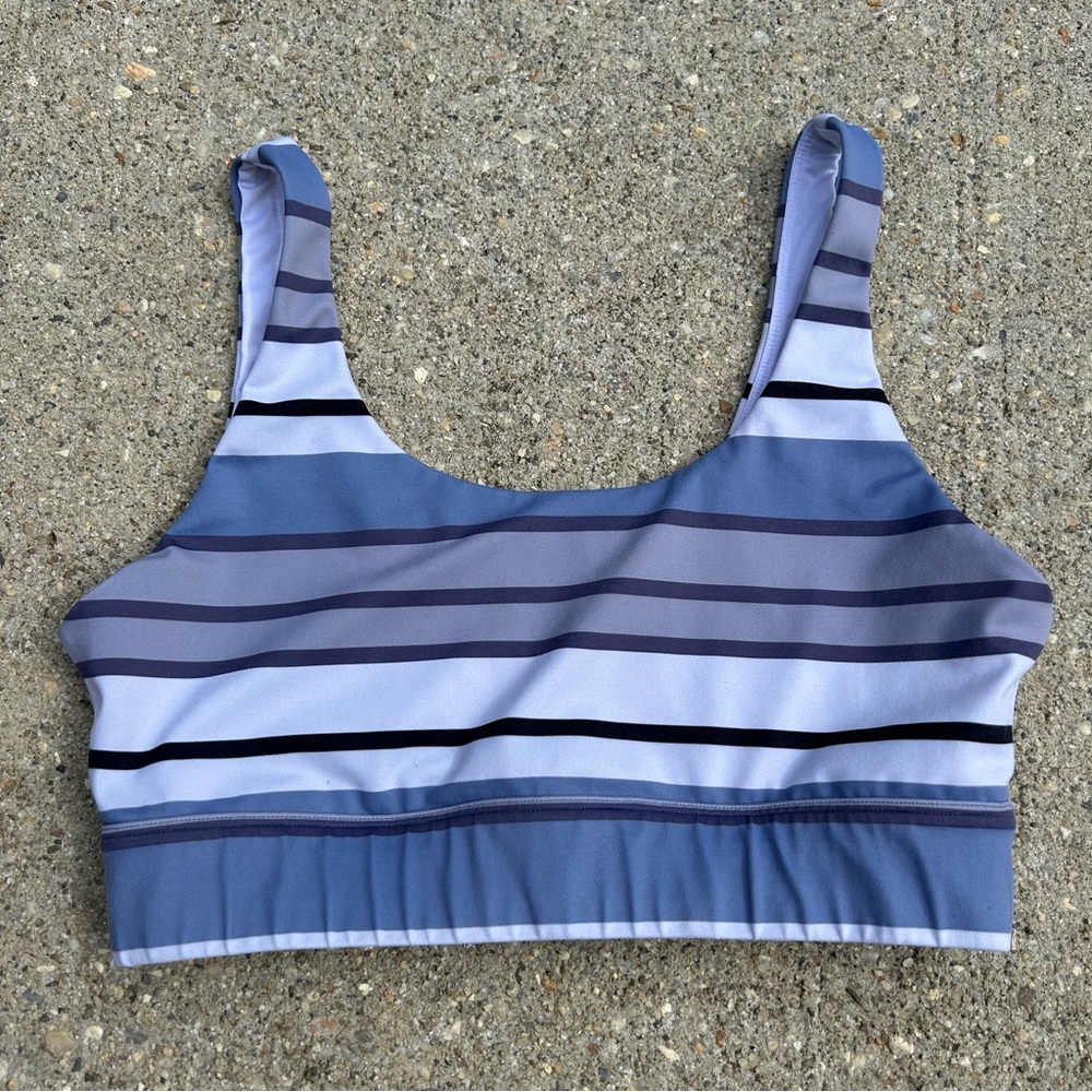ZYIA Active Women's Horizon Light n Tight Sports Bra Purple Striped Large